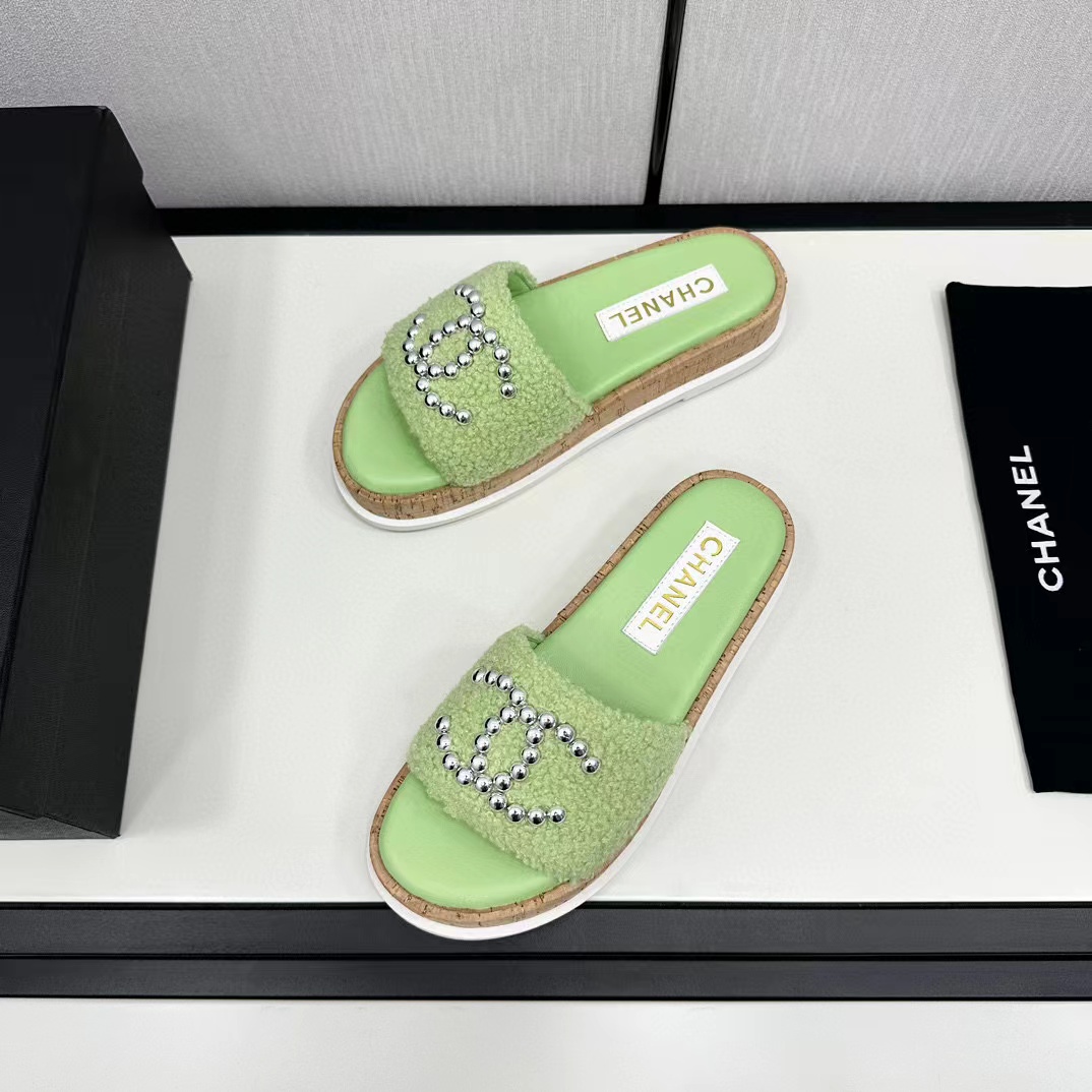 CHANE1 高品質 ダブル C ラージロゴ スリッパ【50％割引+送料無料】