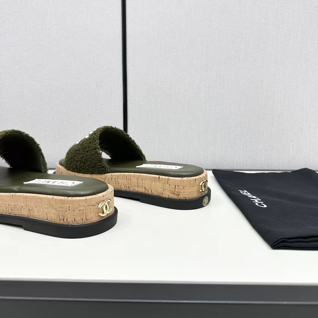 CHANE1 高品質 ダブル C ラージロゴ スリッパ【50％割引+送料無料】