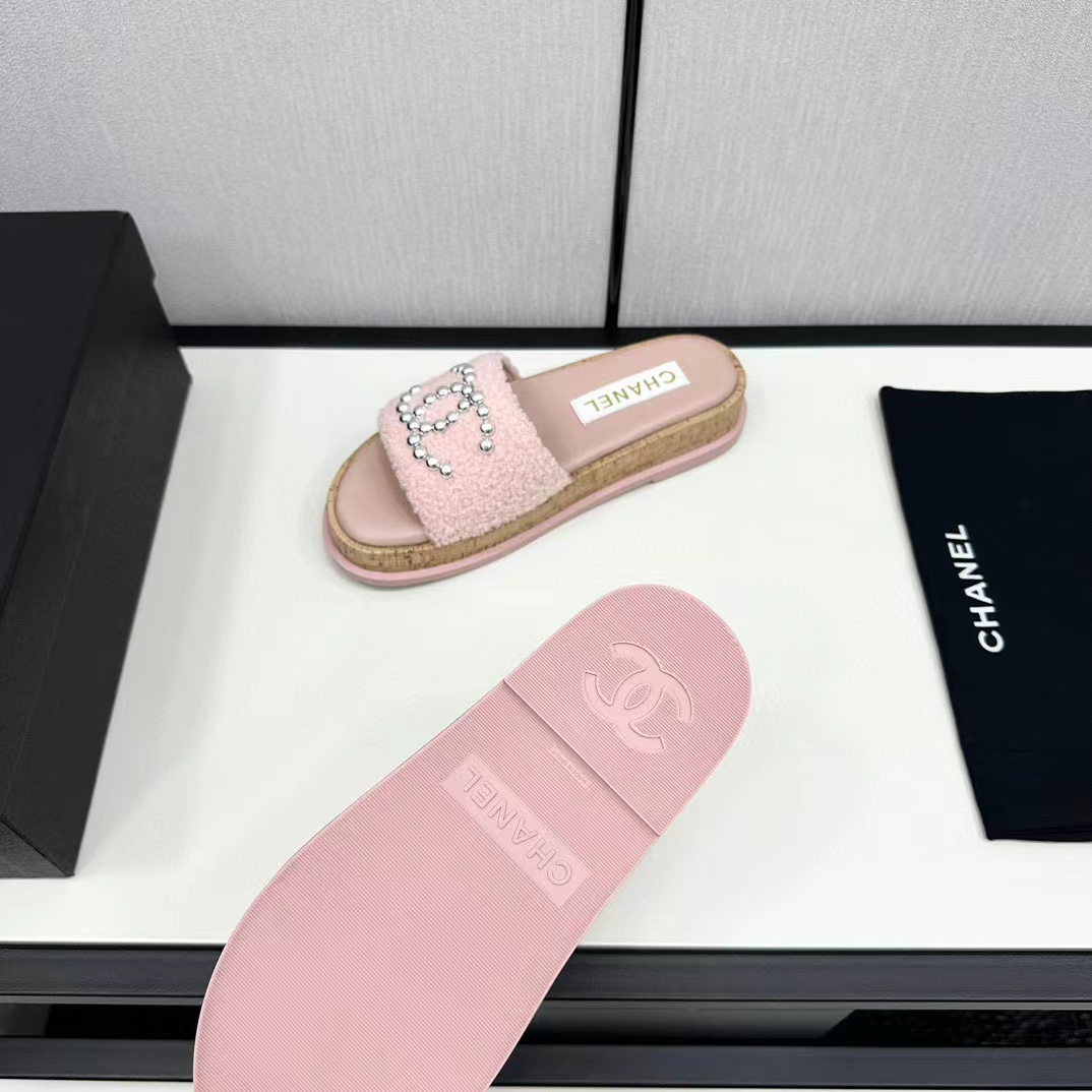CHANE1 高品質 ダブル C ラージロゴ スリッパ【50％割引+送料無料】