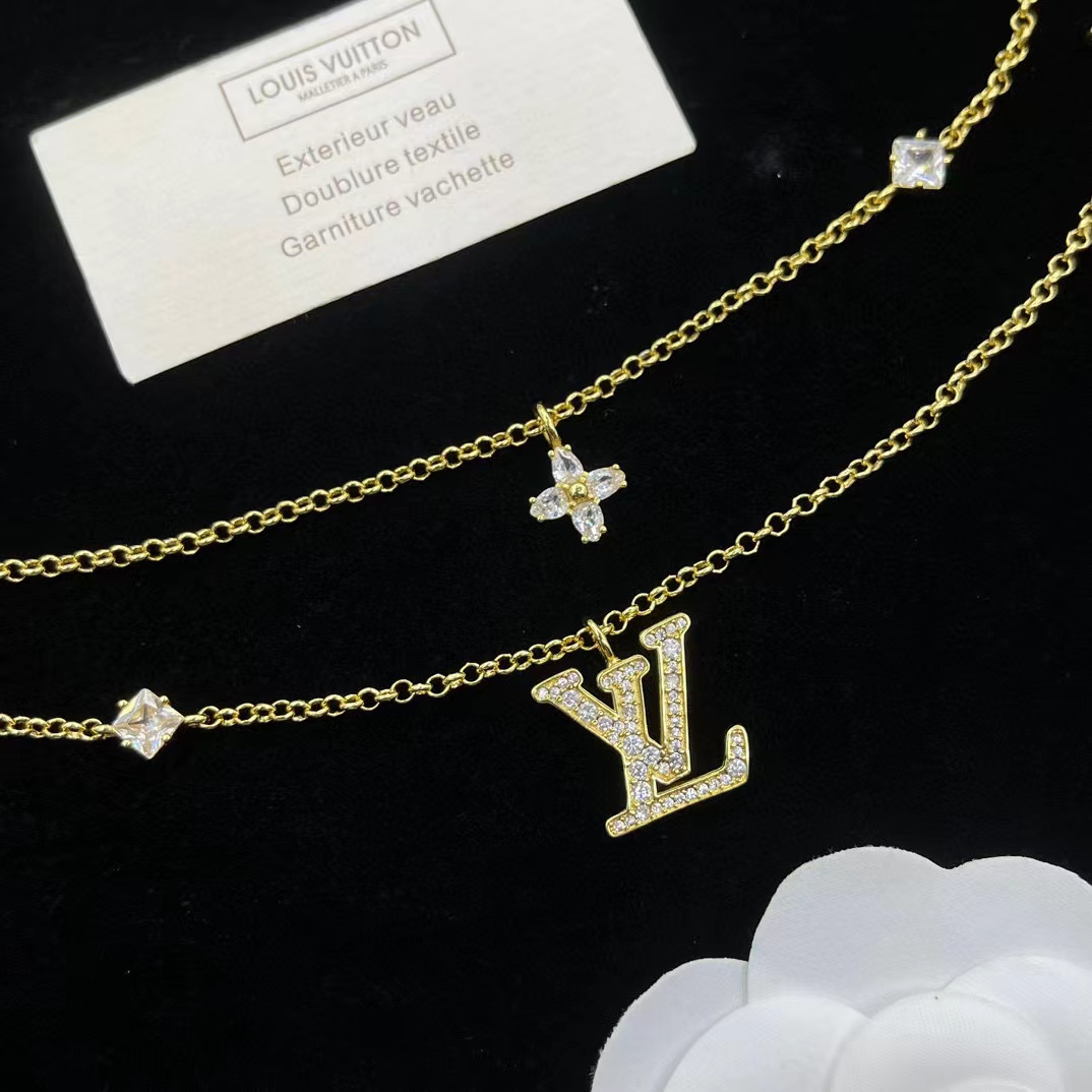 LV 四つ葉のクローバー 二層ネックレス【50％割引+送料無料】