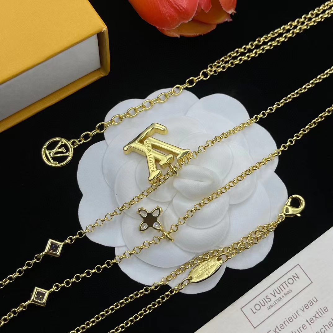 LV 四つ葉のクローバー 二層ネックレス【50％割引+送料無料】
