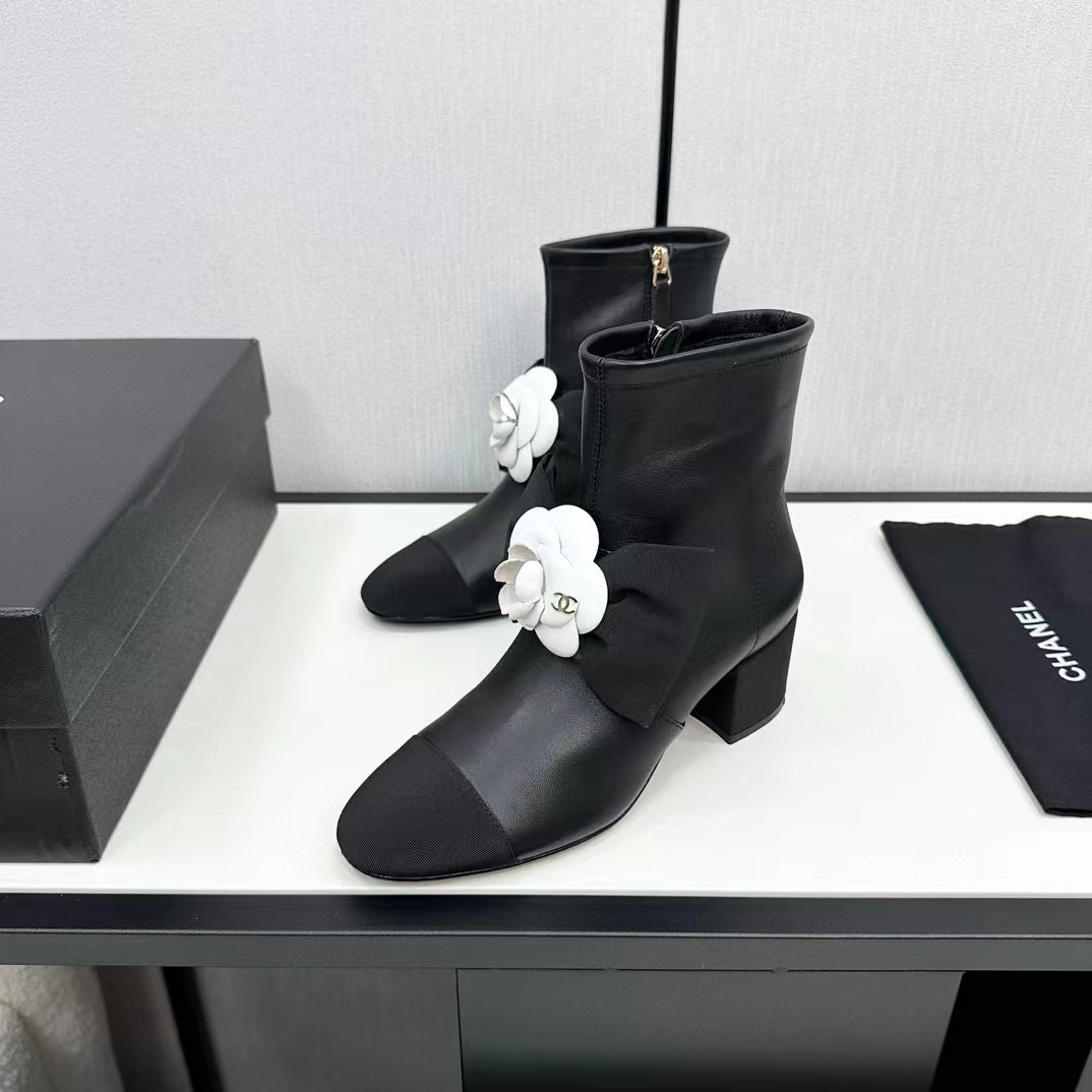 CHANE1 高品質カメリアハイヒールブーツ【50％割引+送料無料】