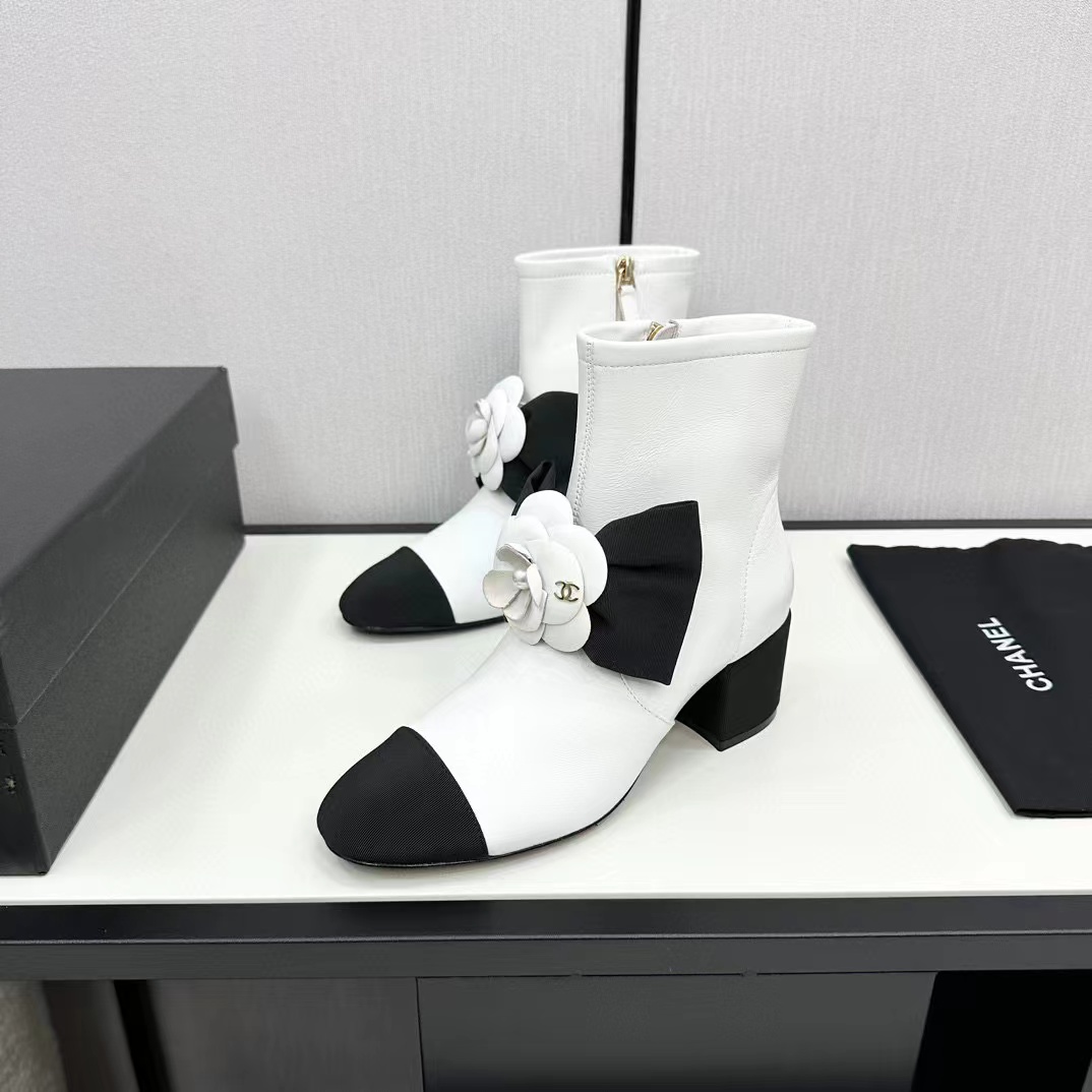 CHANE1 高品質カメリアハイヒールブーツ【50％割引+送料無料】