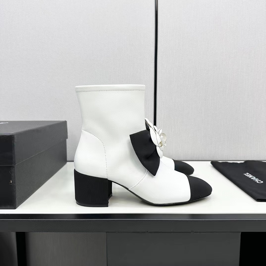 CHANE1 高品質カメリアハイヒールブーツ【50％割引+送料無料】