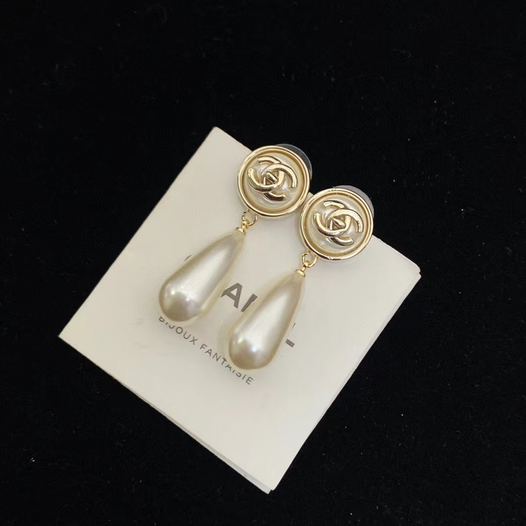 CHANE1 ラウンド ダブル C パール ペンダント イヤリング【50％割引+送料無料】