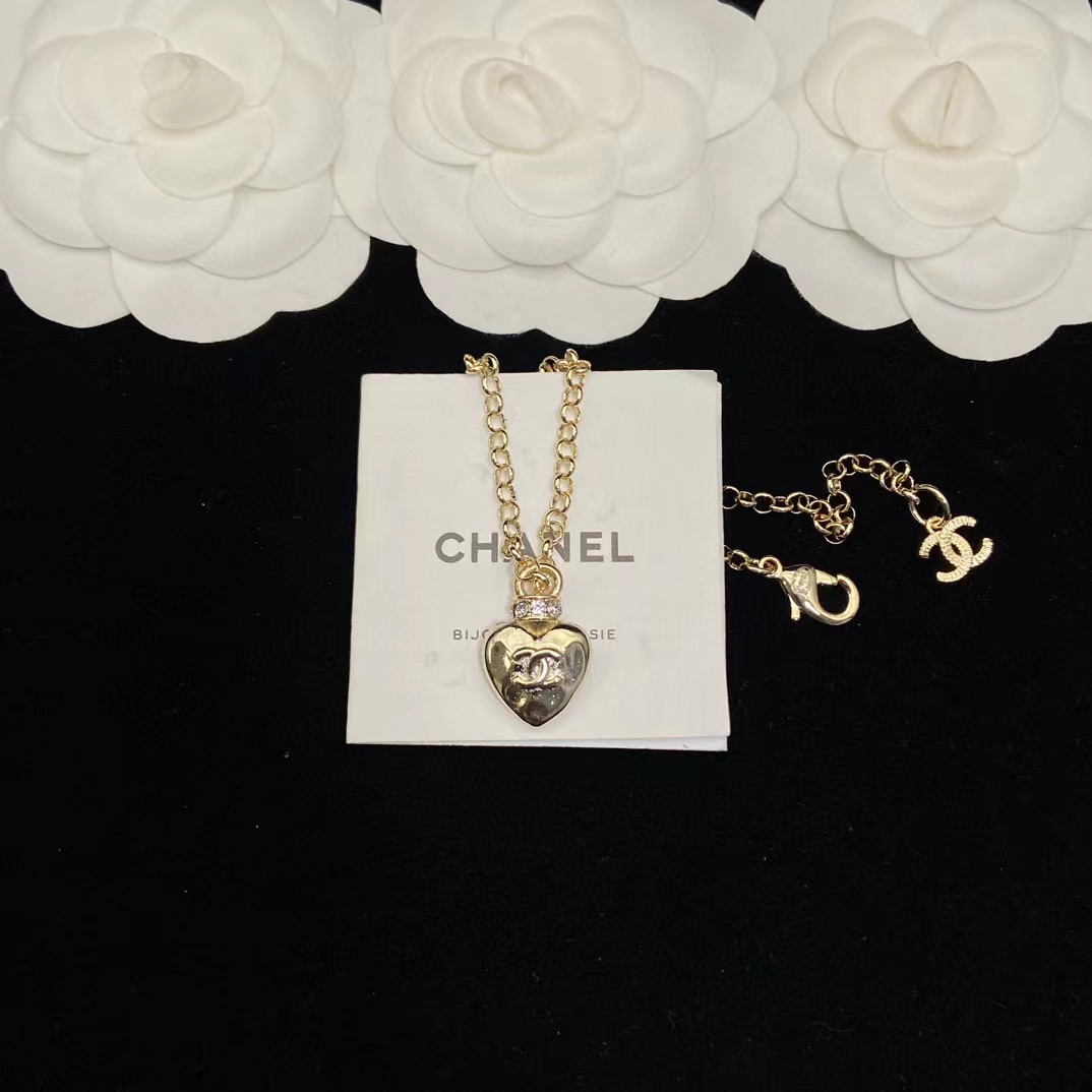 CHANE1 ダブルC ピーチハート シンプルネックレス【50％割引+送料無料】