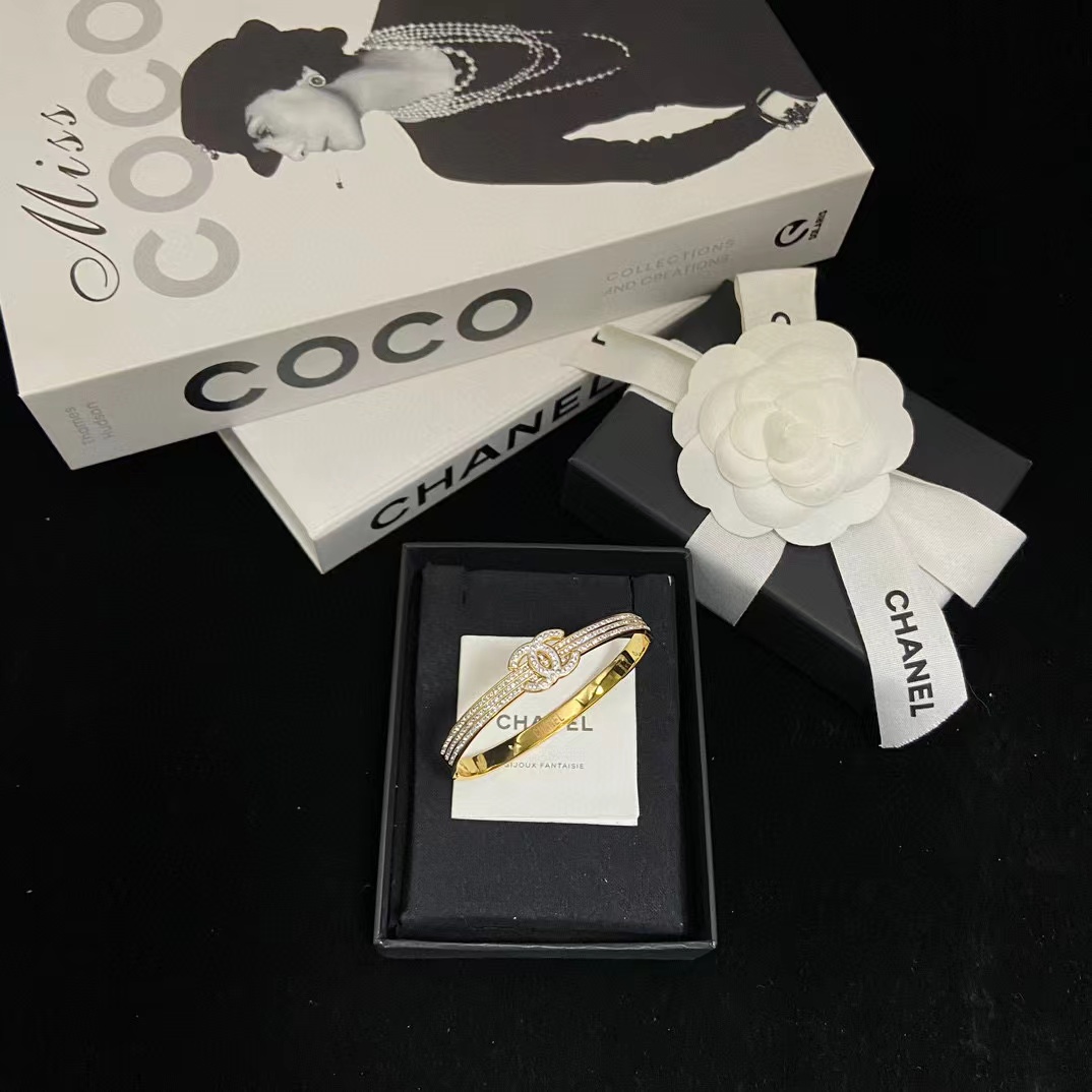 CHANE1 ダブルC ダイヤモンド ブレスレット B【50％割引+送料無料】