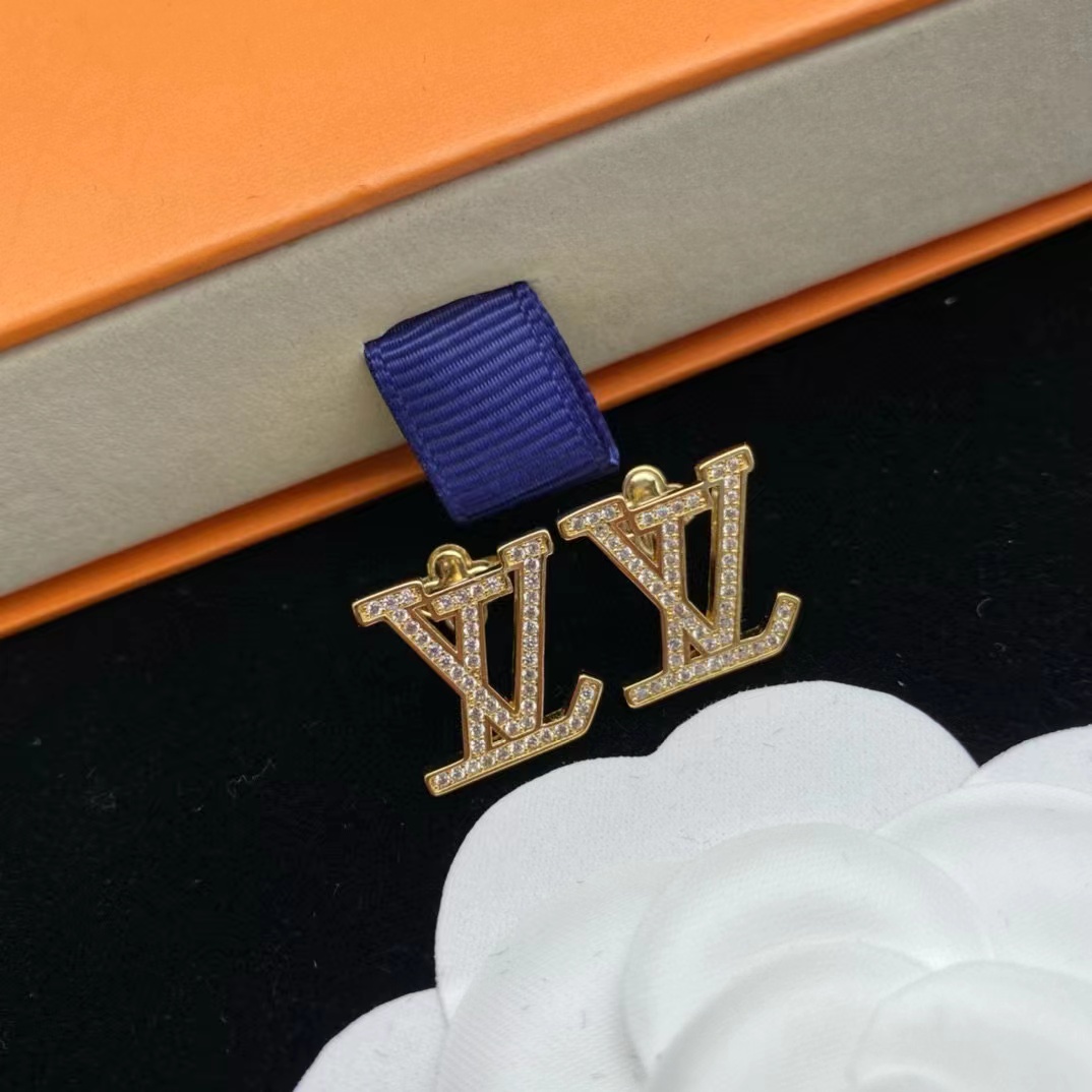 LV シンプルダイヤモンドスタッドピアス【50％割引+送料無料】