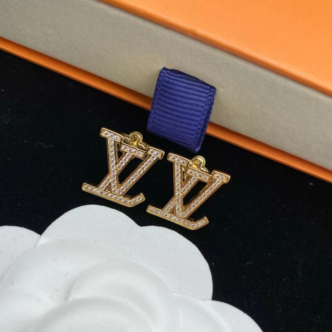 LV シンプルダイヤモンドスタッドピアス【50％割引+送料無料】