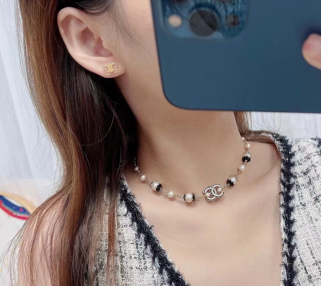 CHANE1 黒白ダブルCレター オイルドロップエナメルパールネックレス【50％割引+送料無料】