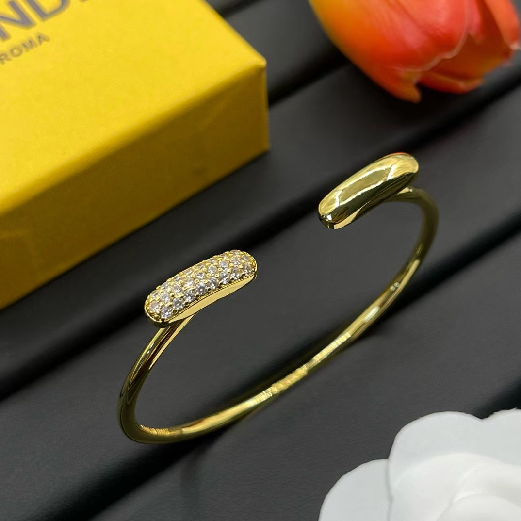 FEND1 ダイヤモンド シンプル ブレスレット【50％割引+送料無料】