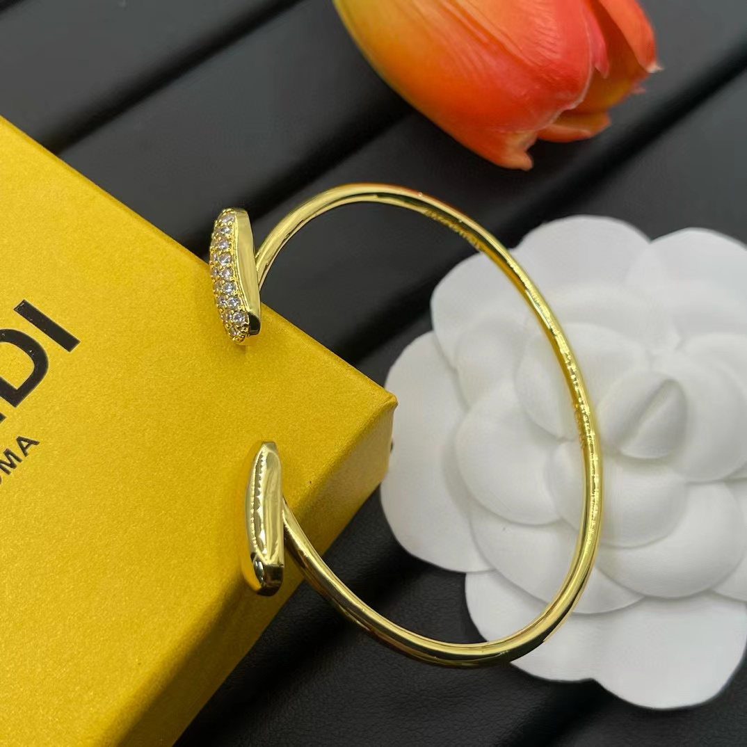 FEND1 ダイヤモンド シンプル ブレスレット【50％割引+送料無料】