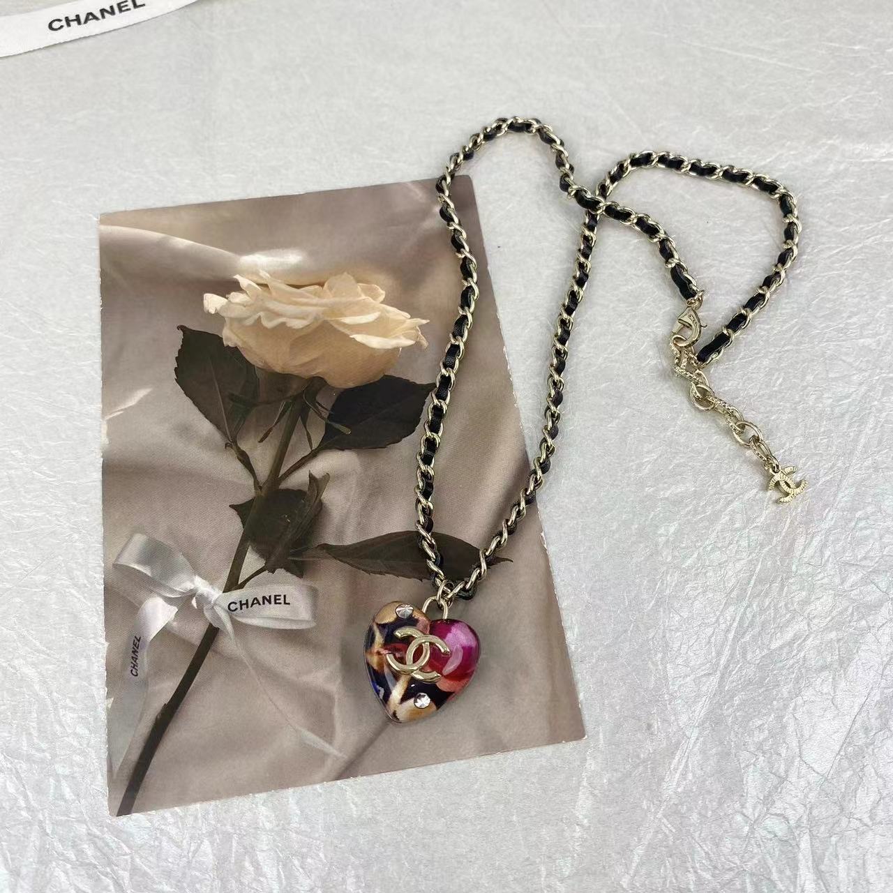 CHANE1 ハートが眩しいカラフルネックレス【50％割引+送料無料】