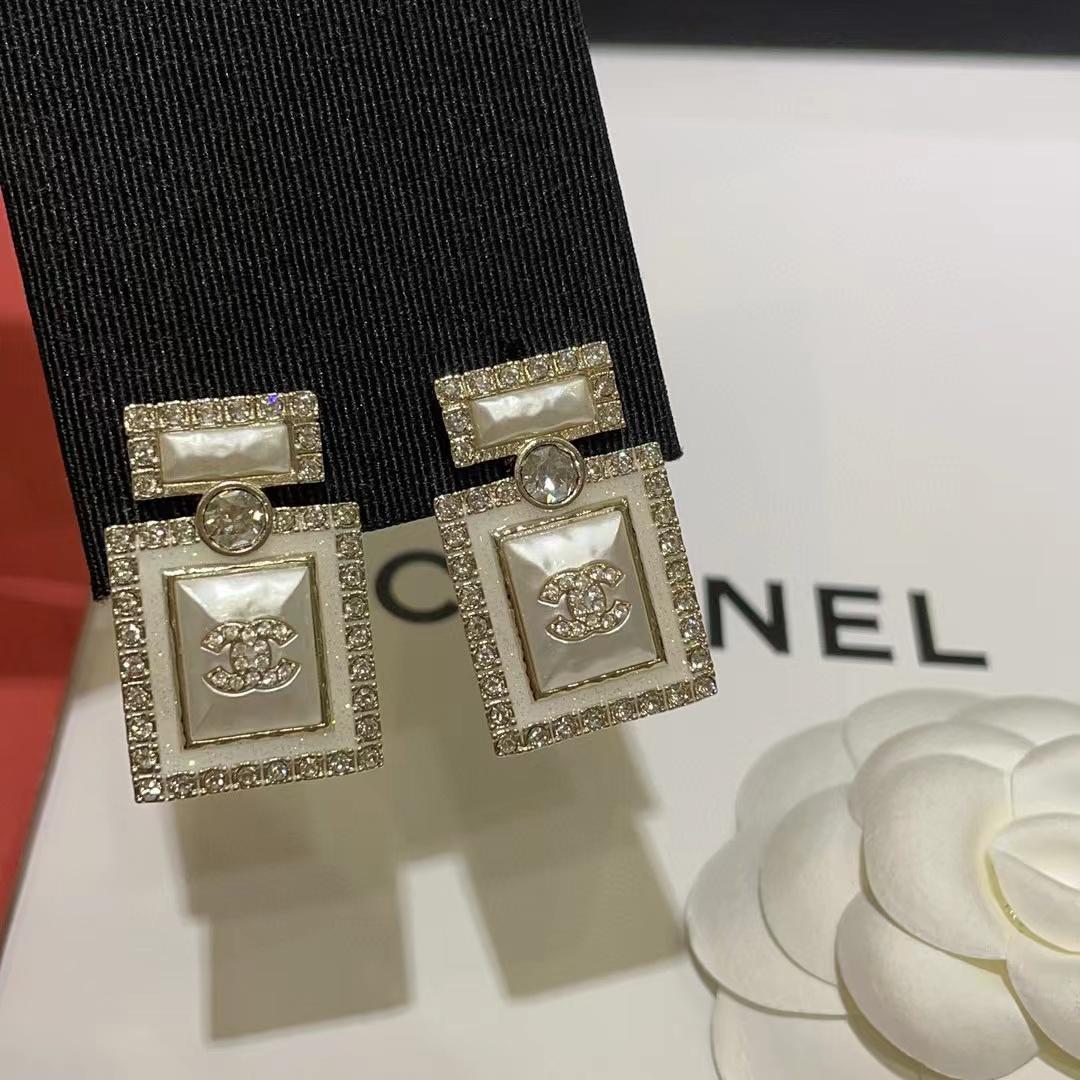 CHANE1 香水ボトル ダブル C ダイヤモンド スタッド ピアス【50％割引+送料無料】