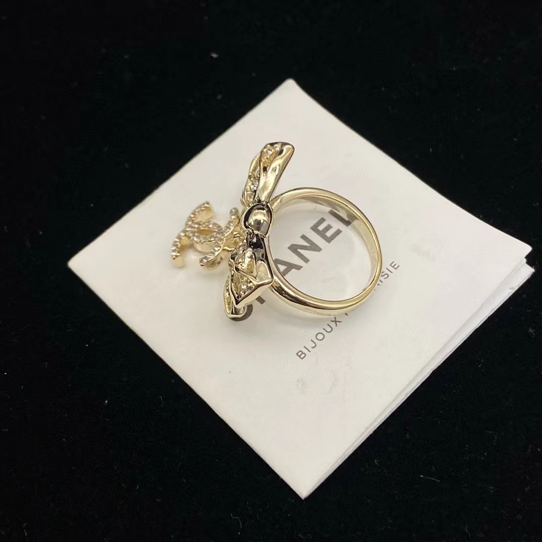 CHANE1 ダブルC バタフライリング【50％割引+送料無料】