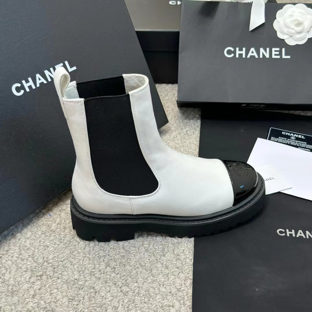 CHANE1 高品質ダブルCロゴ白黒マーティンブーツ【50％割引+送料無料】