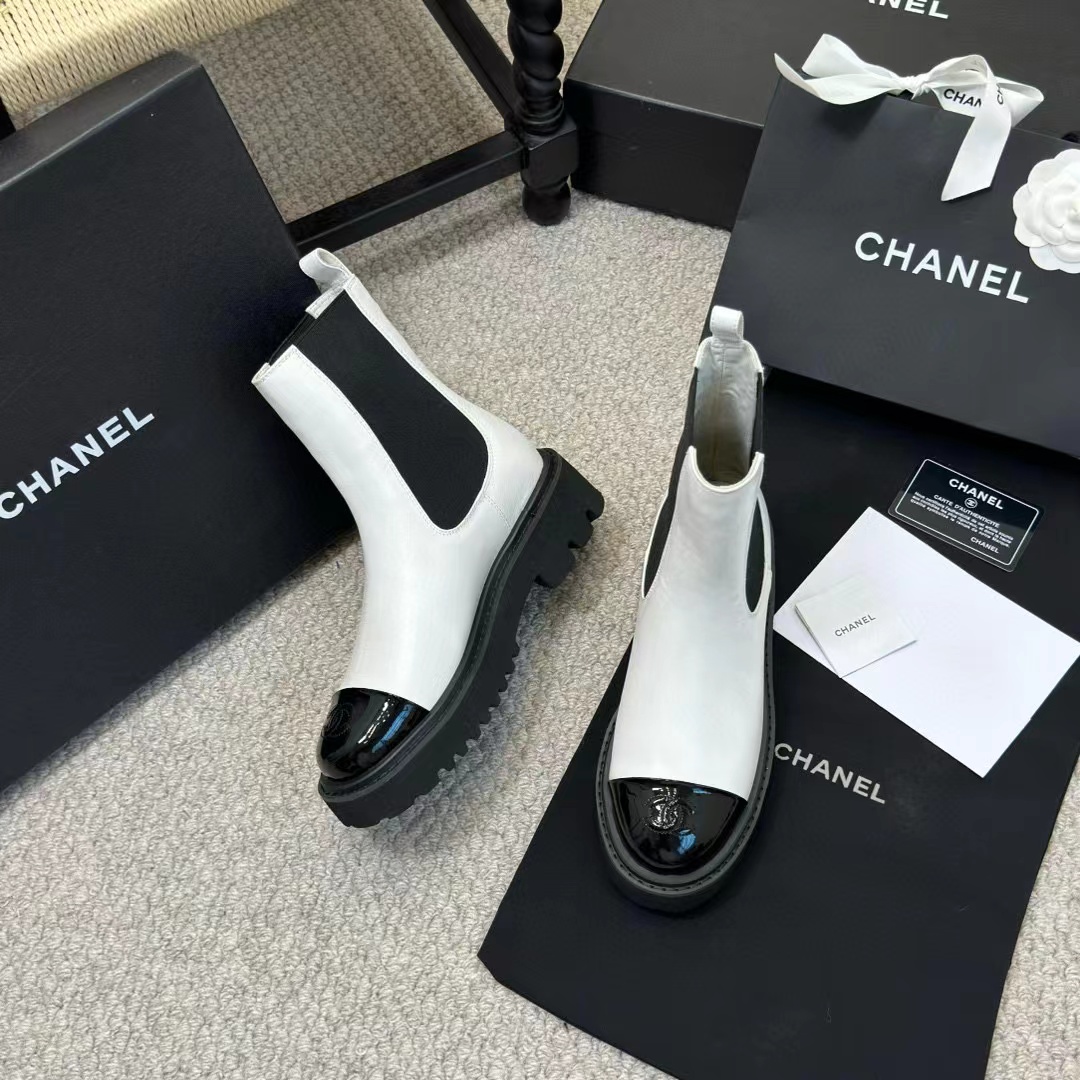 CHANE1 高品質ダブルCロゴ白黒マーティンブーツ【50％割引+送料無料】