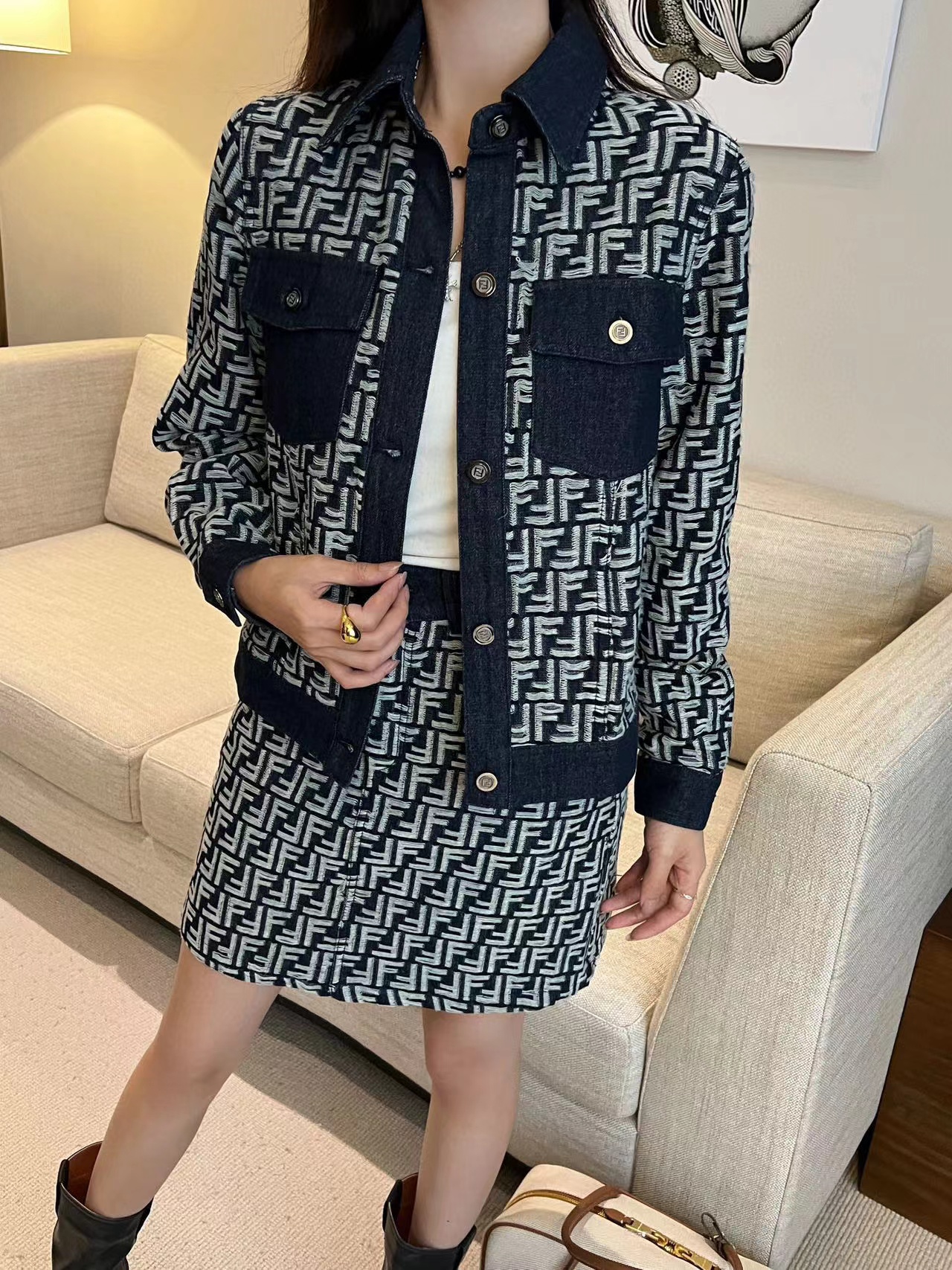 FEND1 高級デニムジャケット+スカート2点セット【50％割引+送料無料】