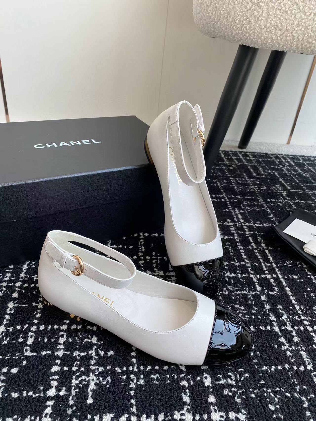 CHANE1 高品質ダブル C フラットシューズ【50％割引+送料無料】