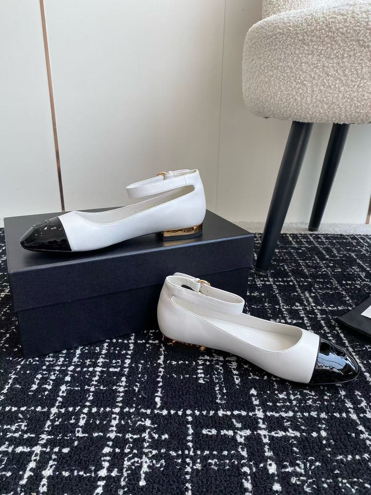 CHANE1 高品質ダブル C フラットシューズ【50％割引+送料無料】