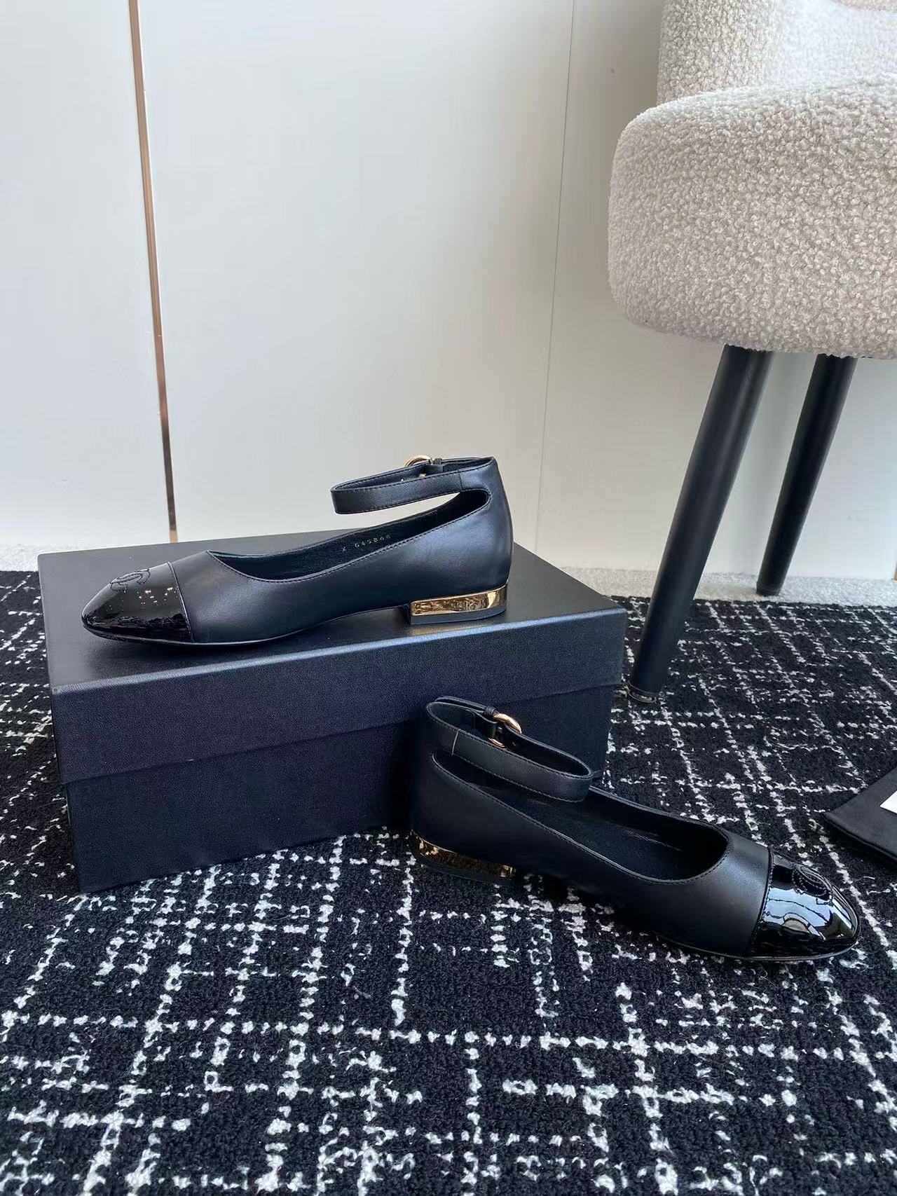 CHANE1 高品質ダブル C フラットシューズ【50％割引+送料無料】