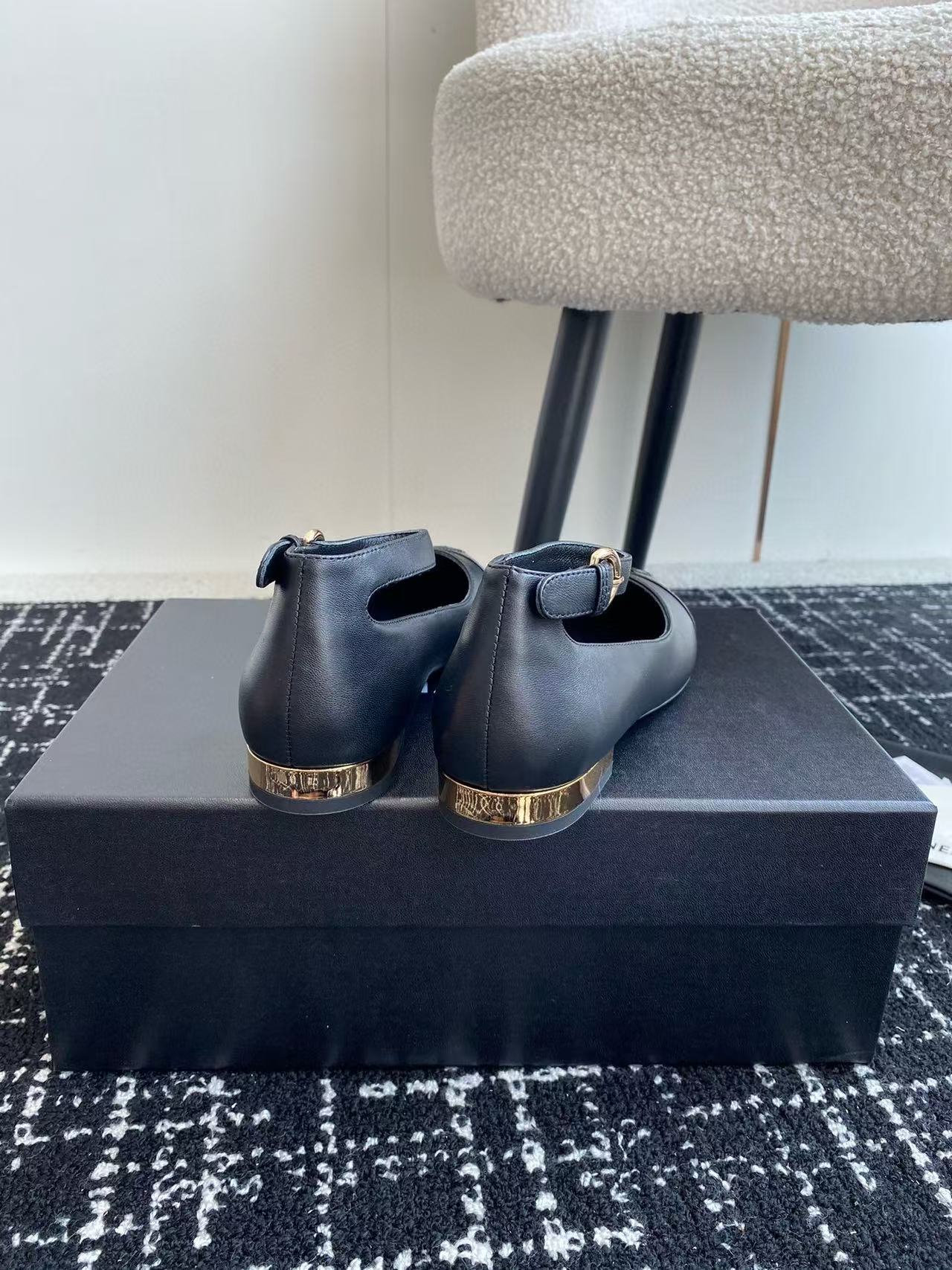 CHANE1 高品質ダブル C フラットシューズ【50％割引+送料無料】