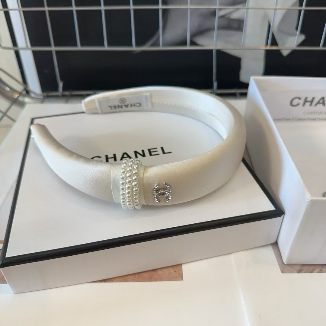 CHANE1 ホワイト ダブル C パール ヘッドバンド【50％割引+送料無料】