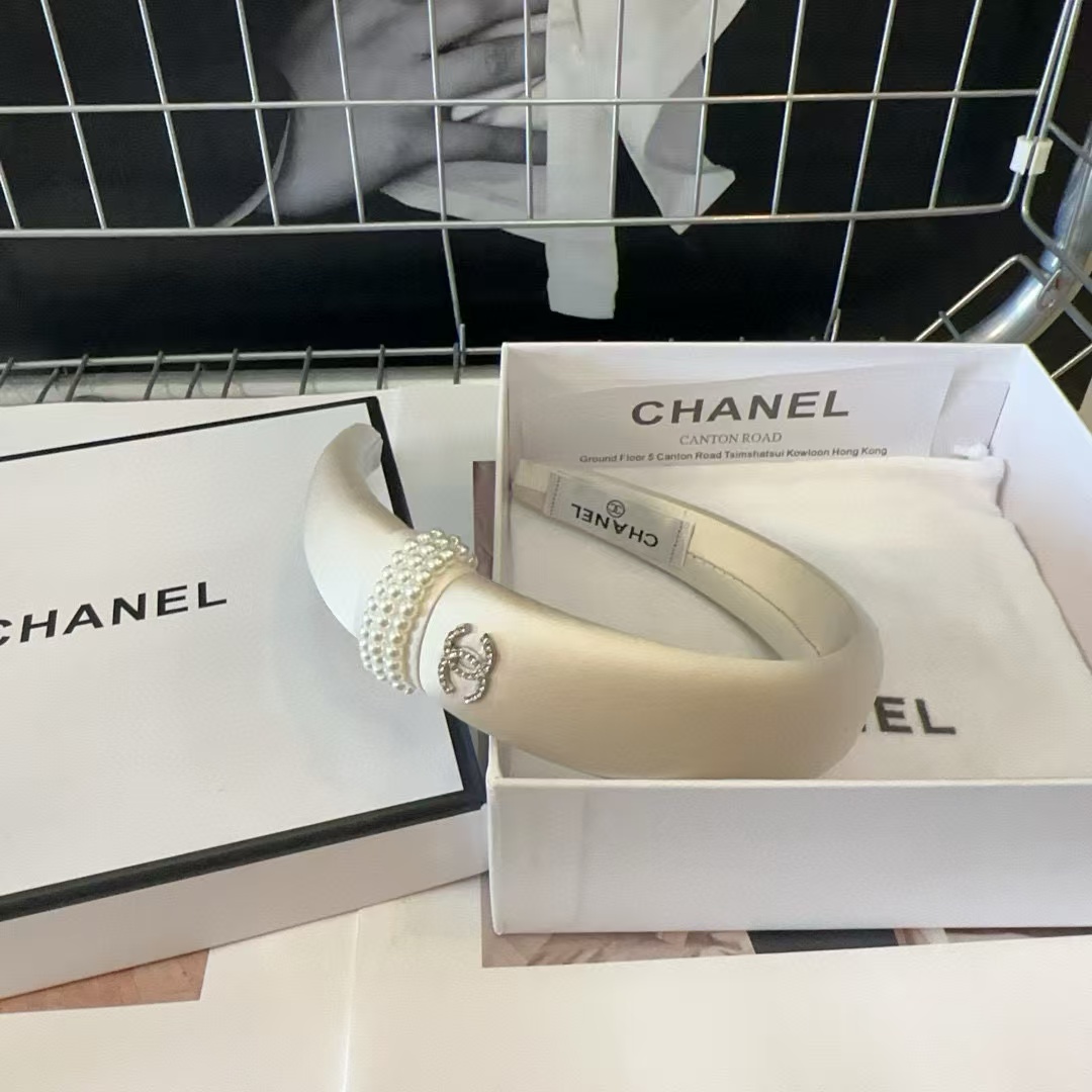 CHANE1 ホワイト ダブル C パール ヘッドバンド【50％割引+送料無料】