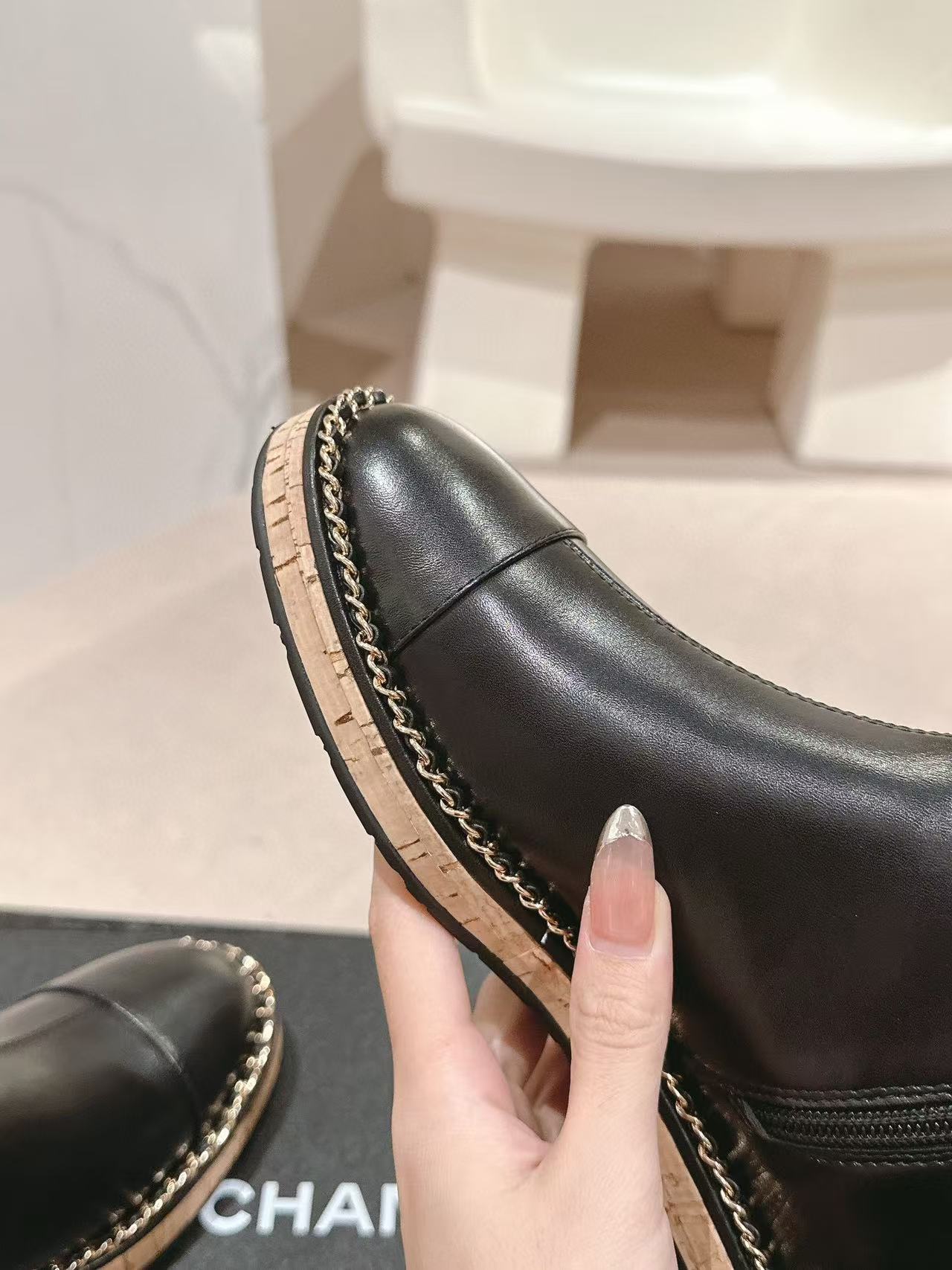 CHANE1 高級レターチェーンシープスキンブーツ【50％割引+送料無料】