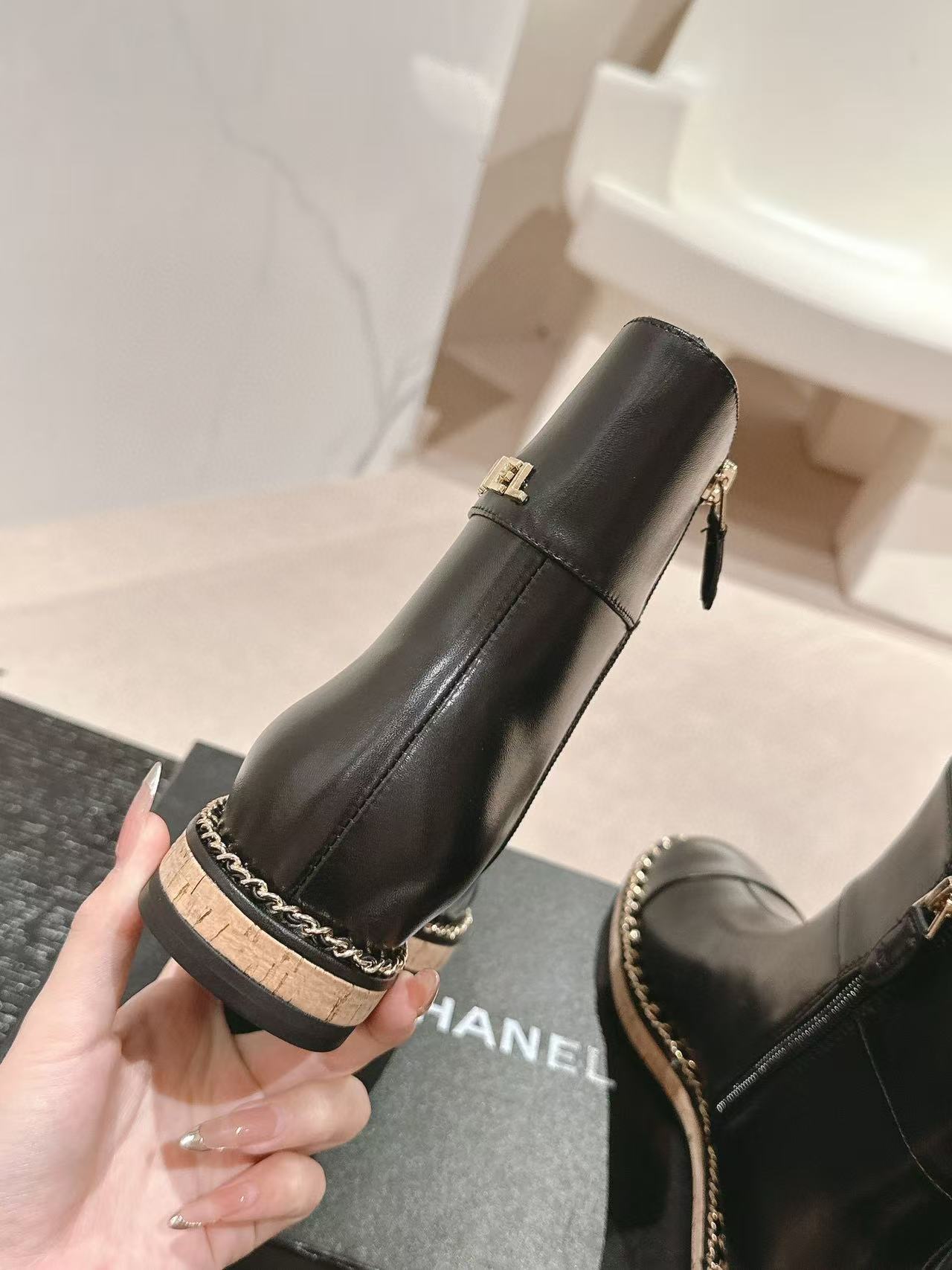 CHANE1 高級レターチェーンシープスキンブーツ【50％割引+送料無料】