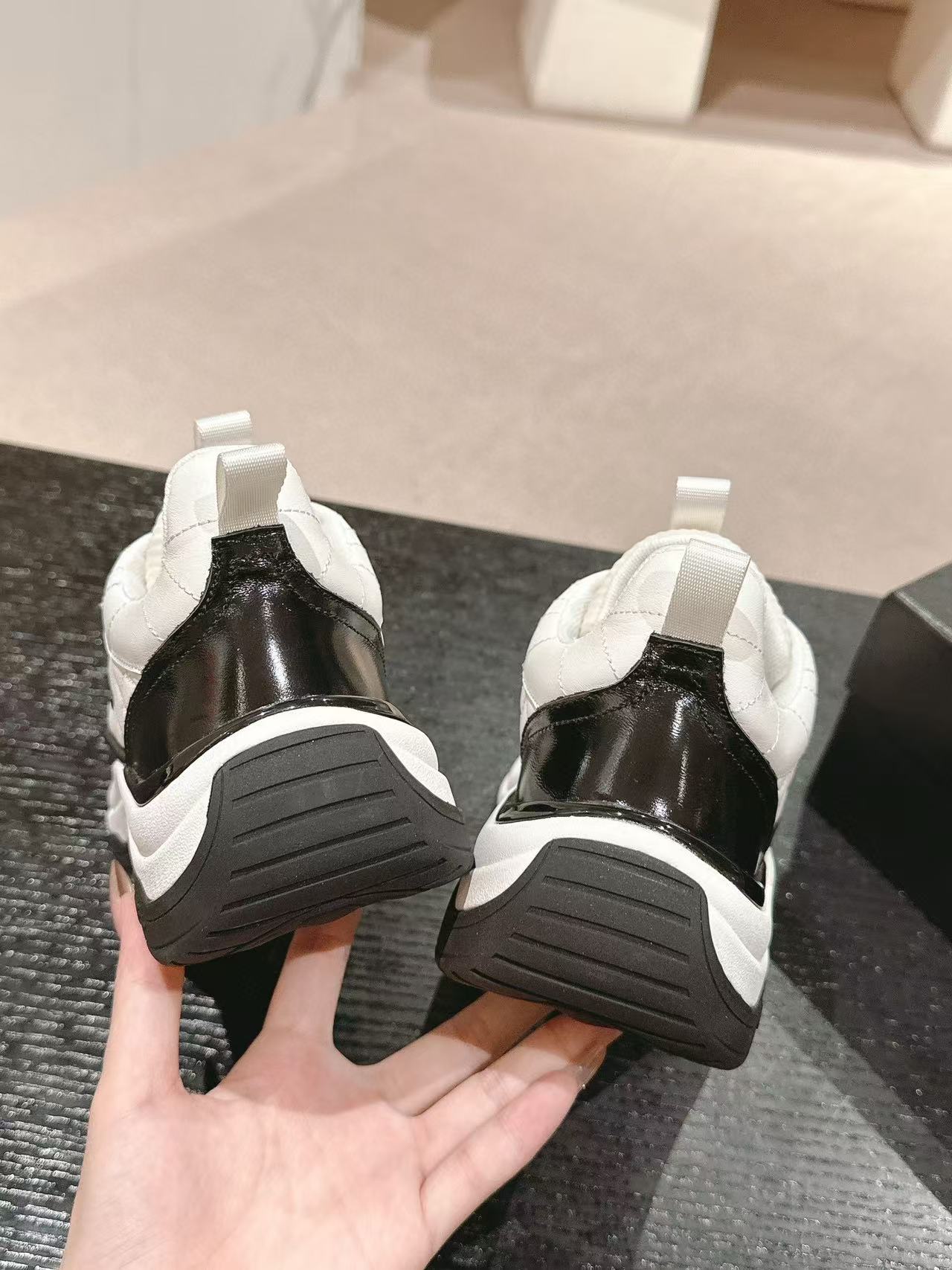 CHANE1 高品質ダブル C ロゴ パンダ カジュアル シューズ【50％割引+送料無料】