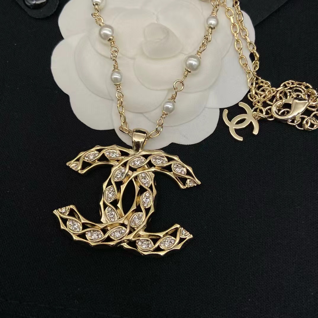 CHANE1 ダブルC中空ダイヤモンドパールネックレス【50％割引+送料無料】