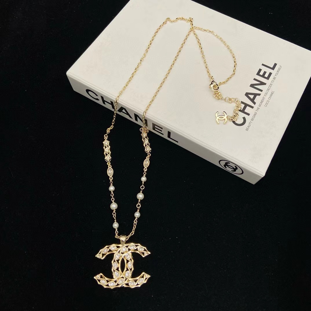 CHANE1 ダブルC中空ダイヤモンドパールネックレス【50％割引+送料無料】