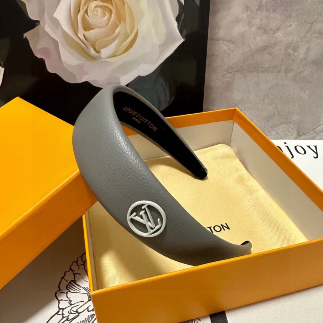 LV シンプルロゴ カチューシャ【50％割引+送料無料】