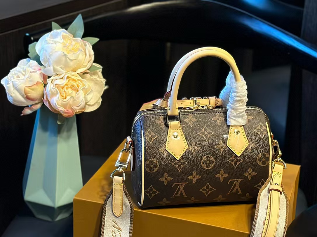 LV老眼ハンドバッグ【50％割引+送料無料】