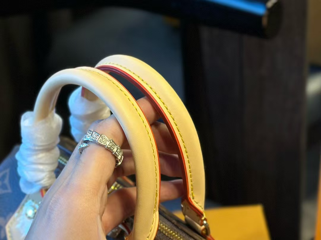 LV老眼ハンドバッグ【50％割引+送料無料】