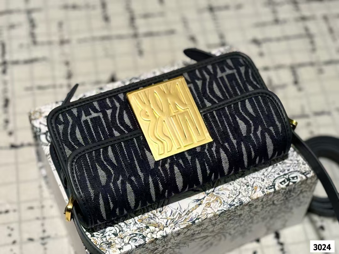 DI0R MISS脇の下のバッグ【50％割引+送料無料】