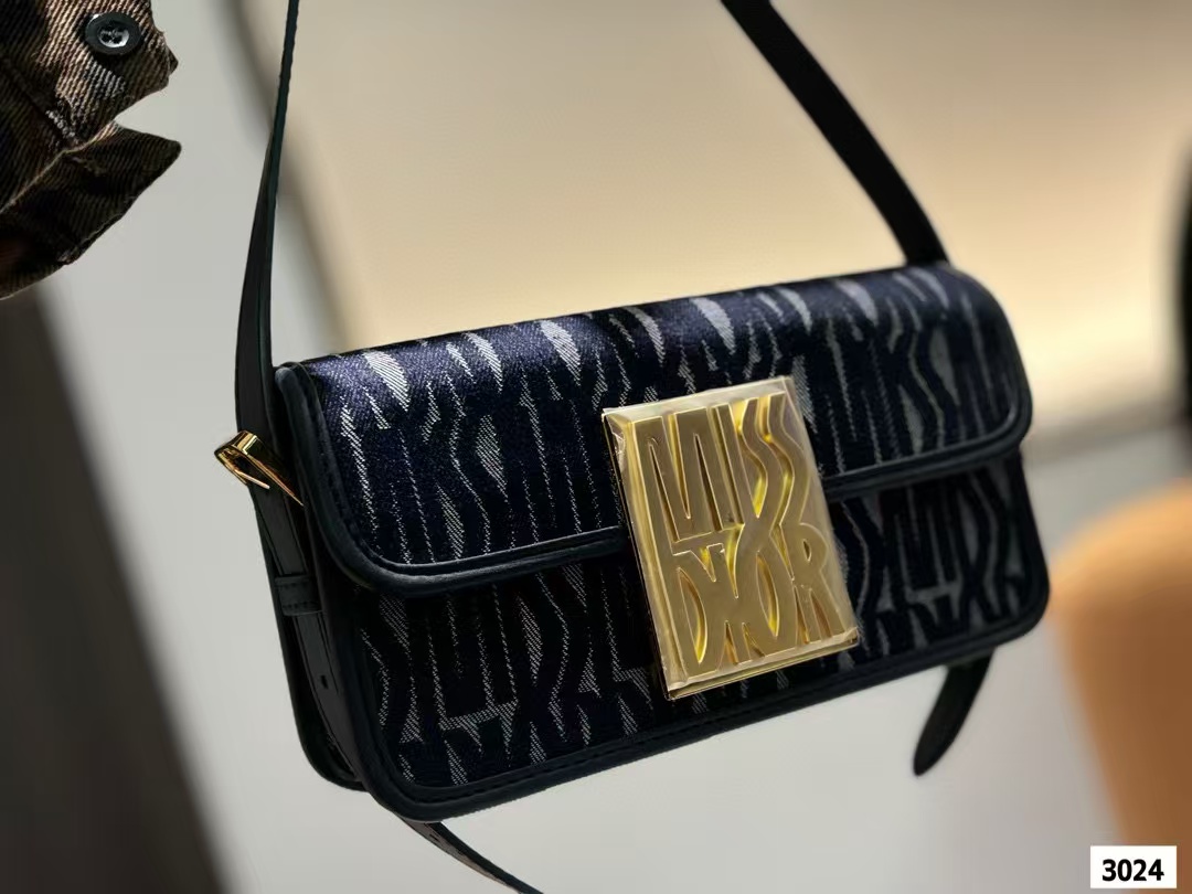 DI0R MISS脇の下のバッグ【50％割引+送料無料】