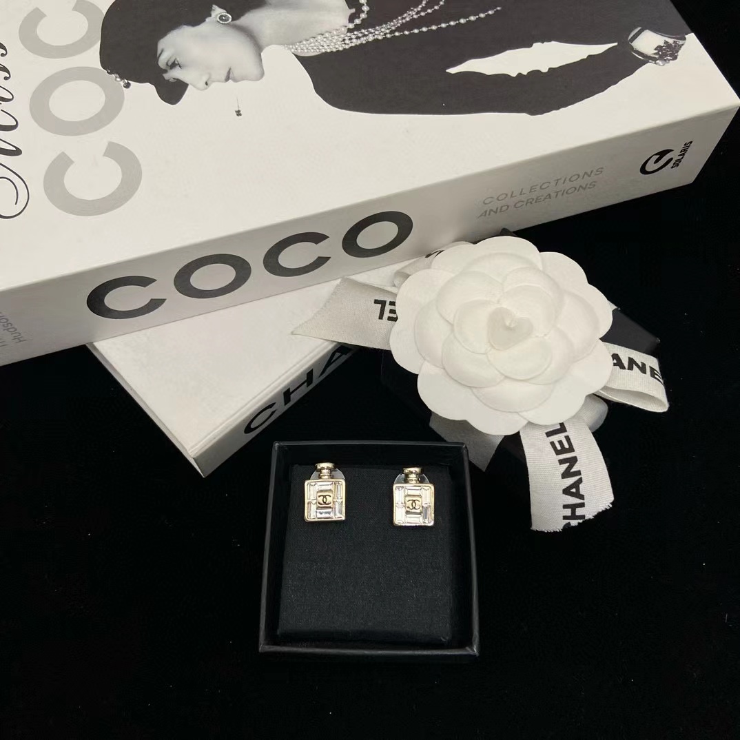 CHANE1 スクエア ダイヤモンド パフュームボトル ピアス【50％割引+送料無料】