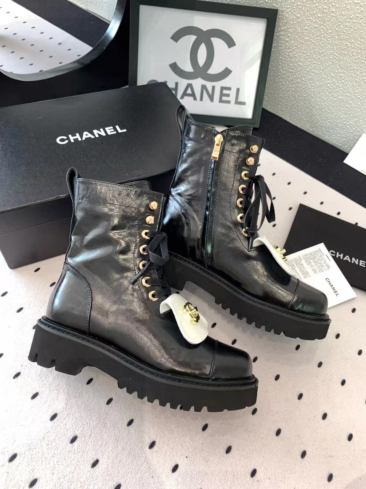 CHANE1 高品質レースアップマーティンブーツ【50％割引+送料無料】