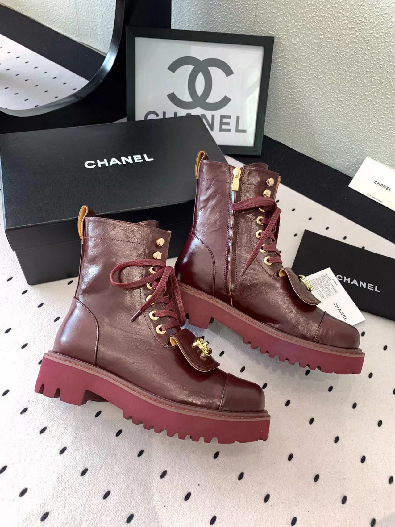 CHANE1 高品質レースアップマーティンブーツ【50％割引+送料無料】