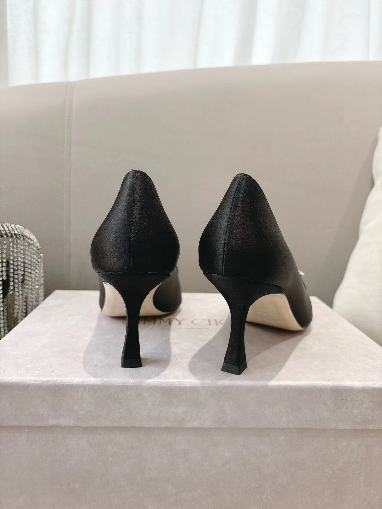 jimmycho0 高品質メタルバックルハイヒール【50％割引+送料無料】