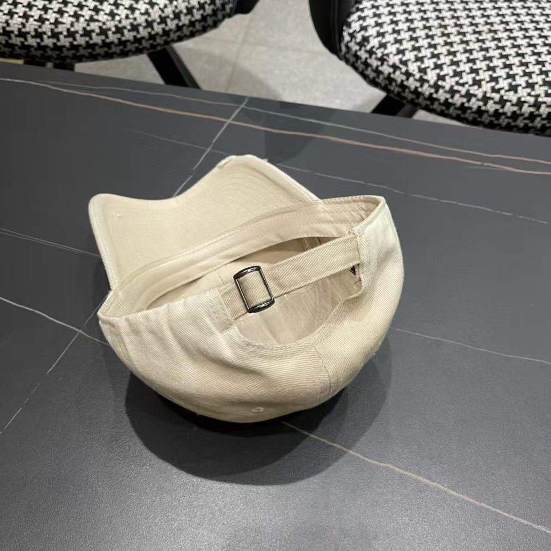 PR4DA トライアングルロゴ ベースボールキャップ【50％割引+送料無料】