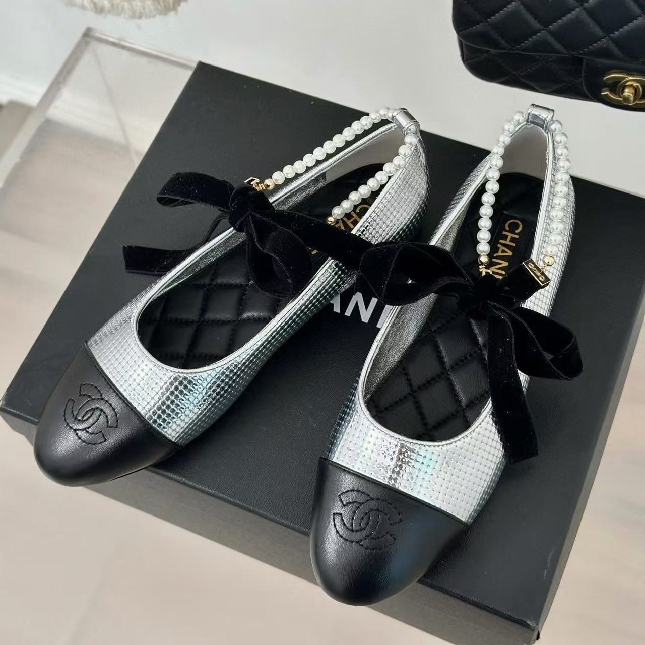 CHANE1 高品質カラーブロックパールフラットシューズ【50％割引+送料無料】