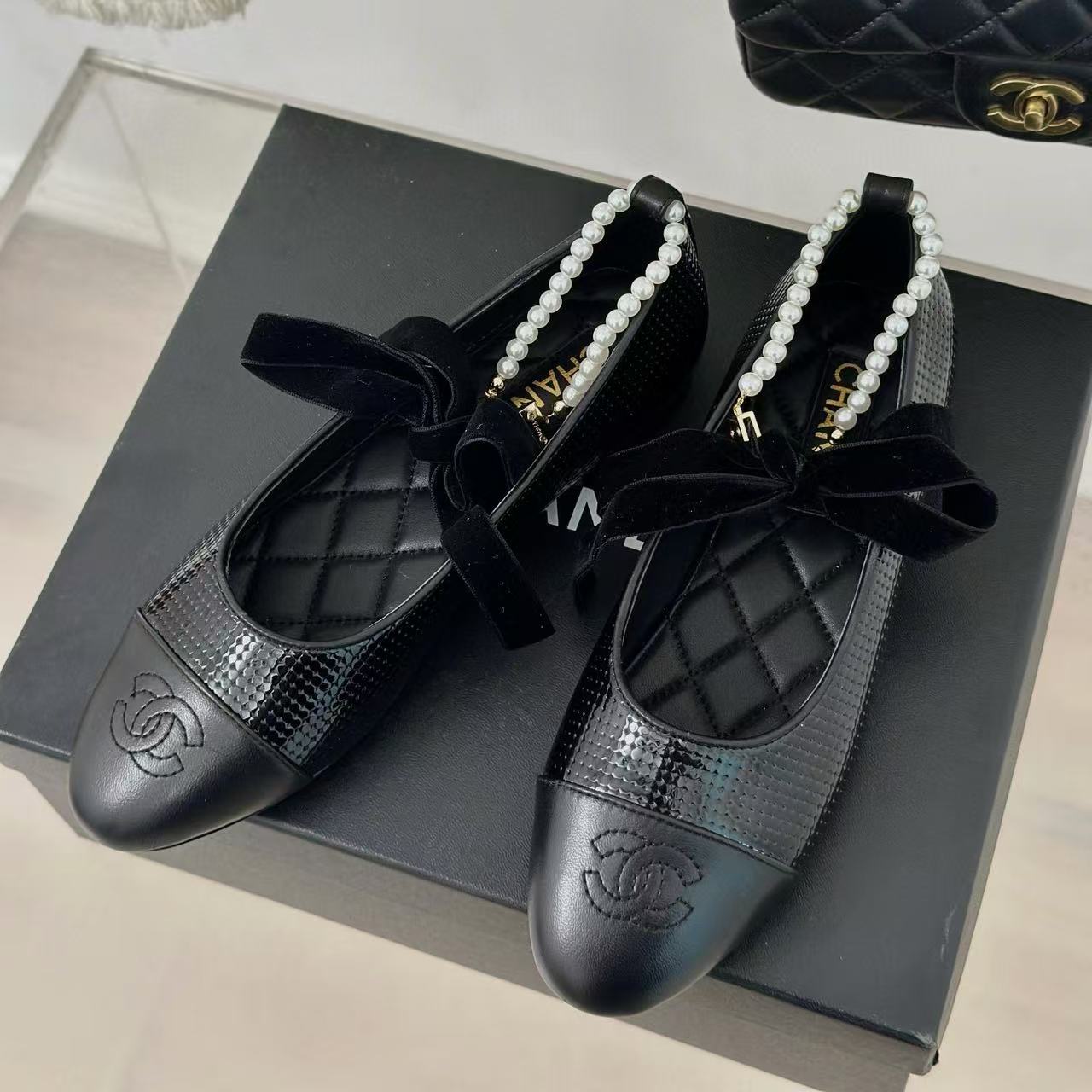 CHANE1 高品質カラーブロックパールフラットシューズ【50％割引+送料無料】