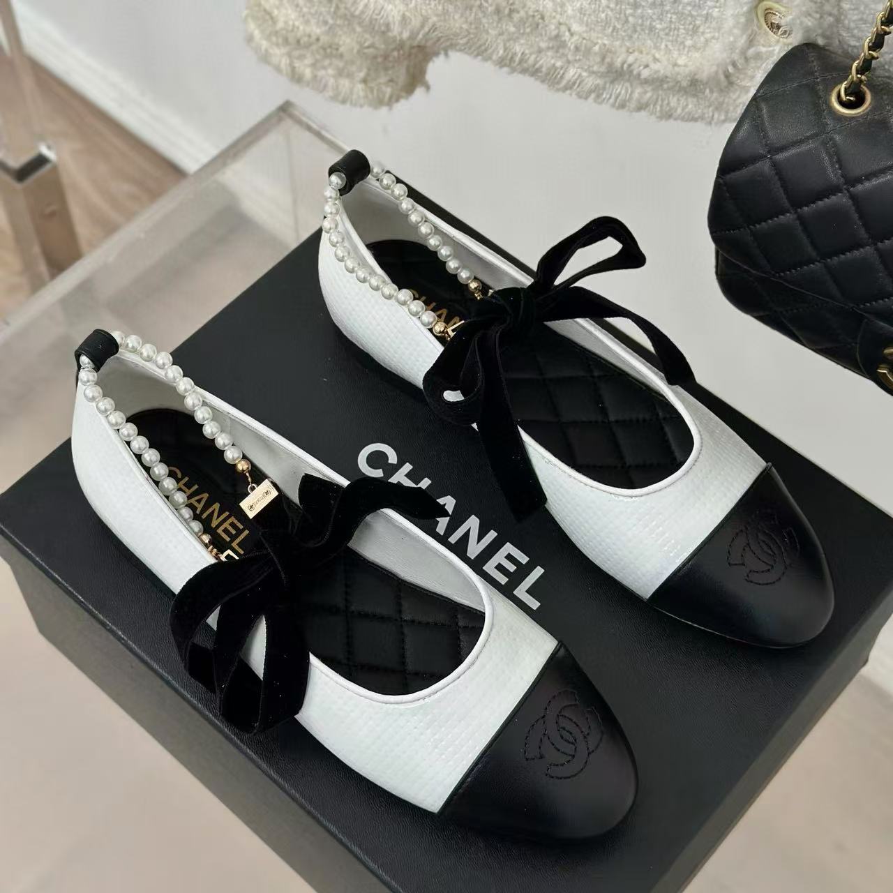 CHANE1 高品質カラーブロックパールフラットシューズ【50％割引+送料無料】