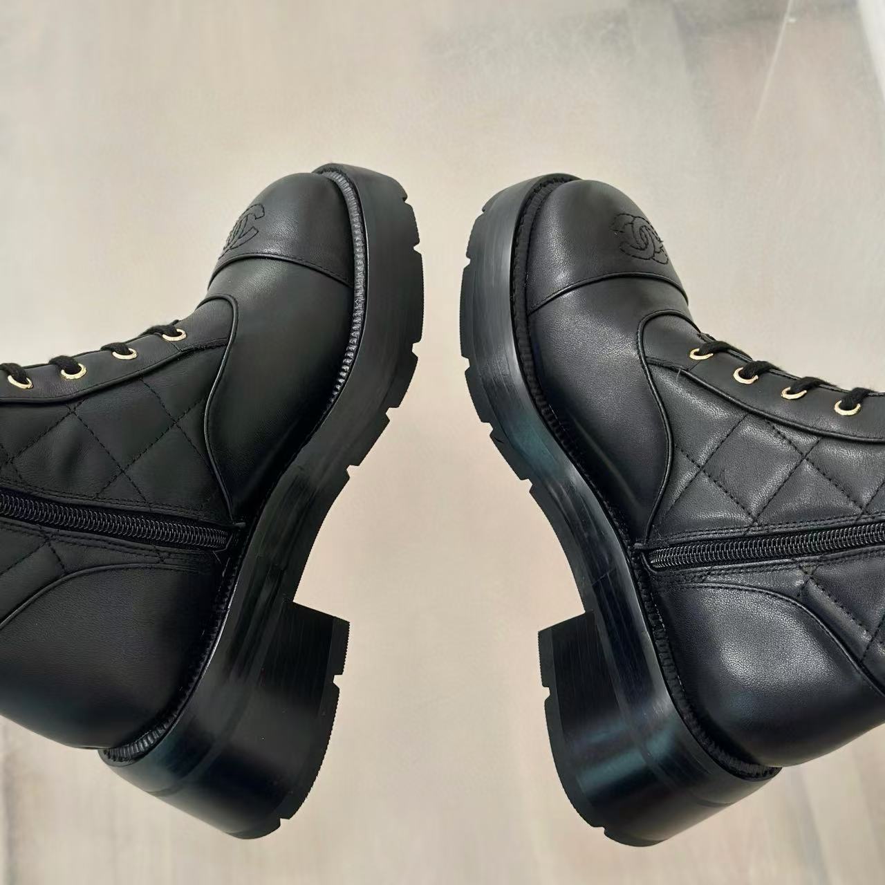 CHANE1 高品質ダブルCレターレースアップ太ヒールミッドカーフブーツ【50％割引+送料無料】