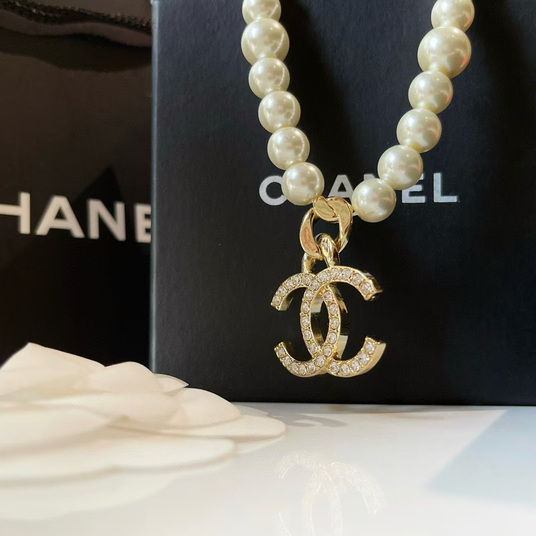 CHANE1 ダブルC ダイヤモンドパールネックレス【50％割引+送料無料】