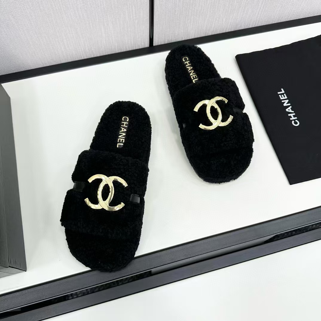 CHANE1 高品質 ダブル C ラージ ロゴ ラムウール スリッパ【50％割引+送料無料】