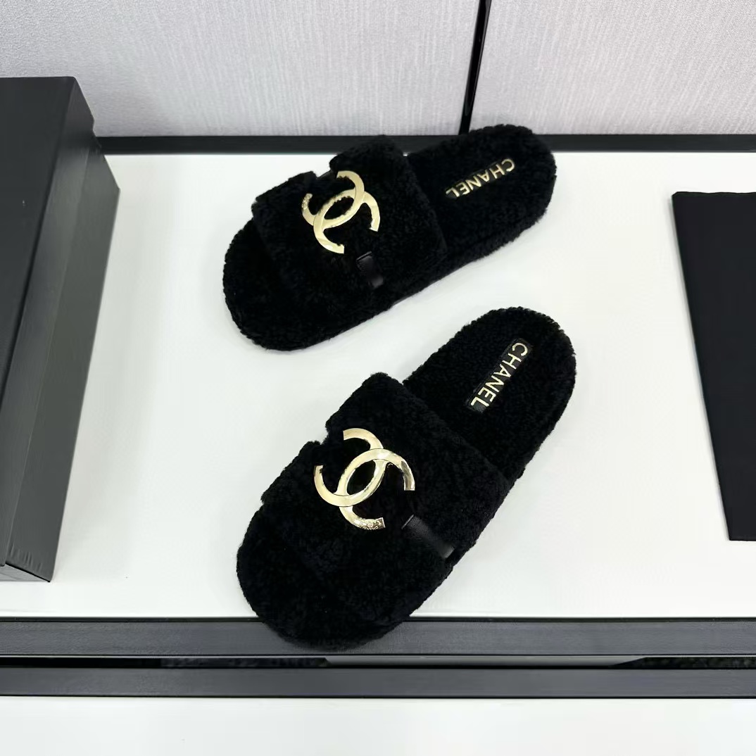 CHANE1 高品質 ダブル C ラージ ロゴ ラムウール スリッパ【50％割引+送料無料】